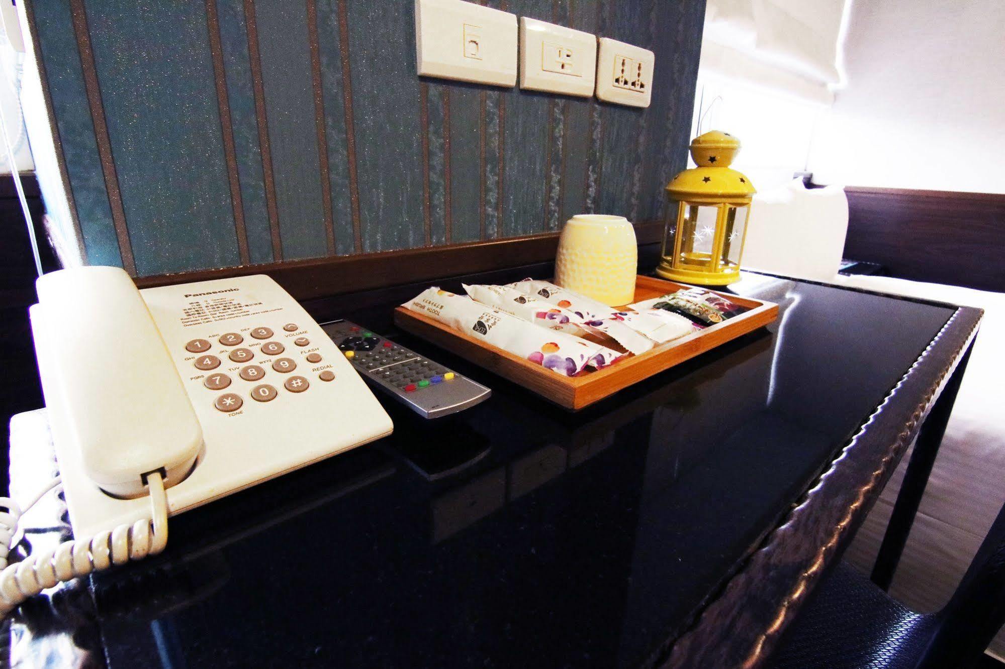 Hotel 6 - Ximen Taipei Exterior foto